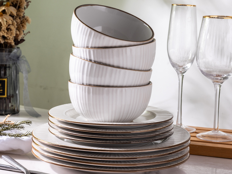 dinnerware set